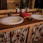 Bed & Breakfast La Capanna Rossa San Romolo