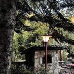 La Capanna Rossa Bed & Breakfast San Romolo