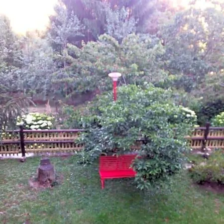 La Capanna Rossa Bed & Breakfast *