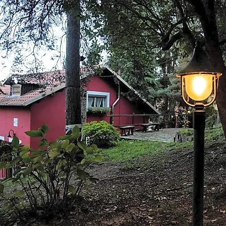 La Capanna Rossa Bed & Breakfast *