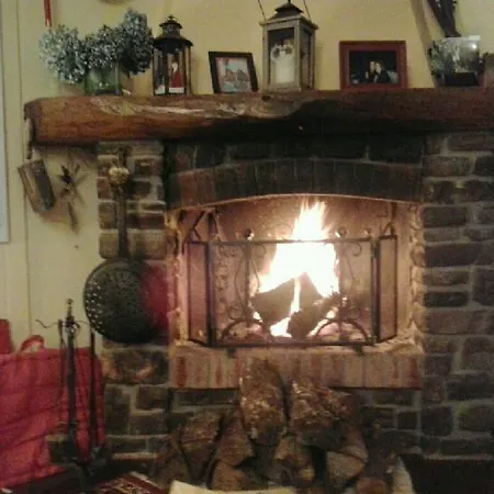 לינה וארוחת בוקר La Capanna Rossa San Romolo