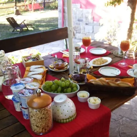 La Capanna Rossa Bed and breakfast *